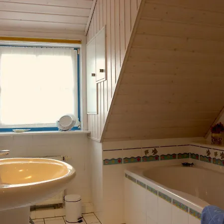 Historisches Kapitaenshaus Vakantiehuis *